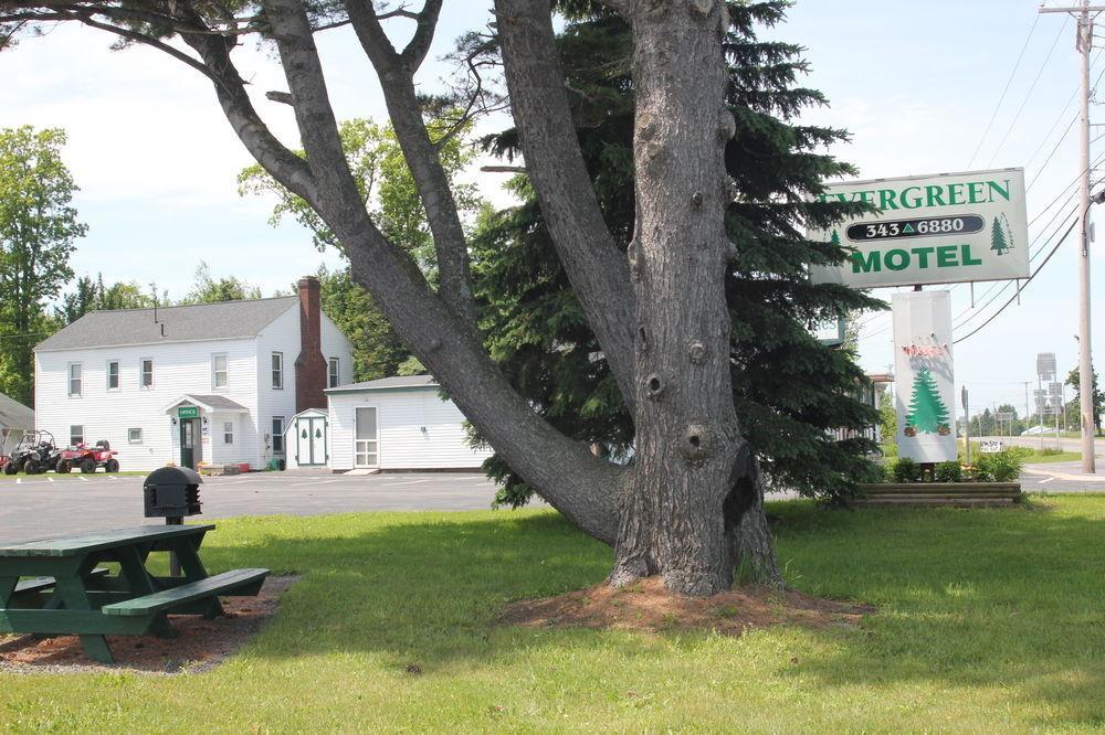 Evergreen Motel Oswego Exterior photo