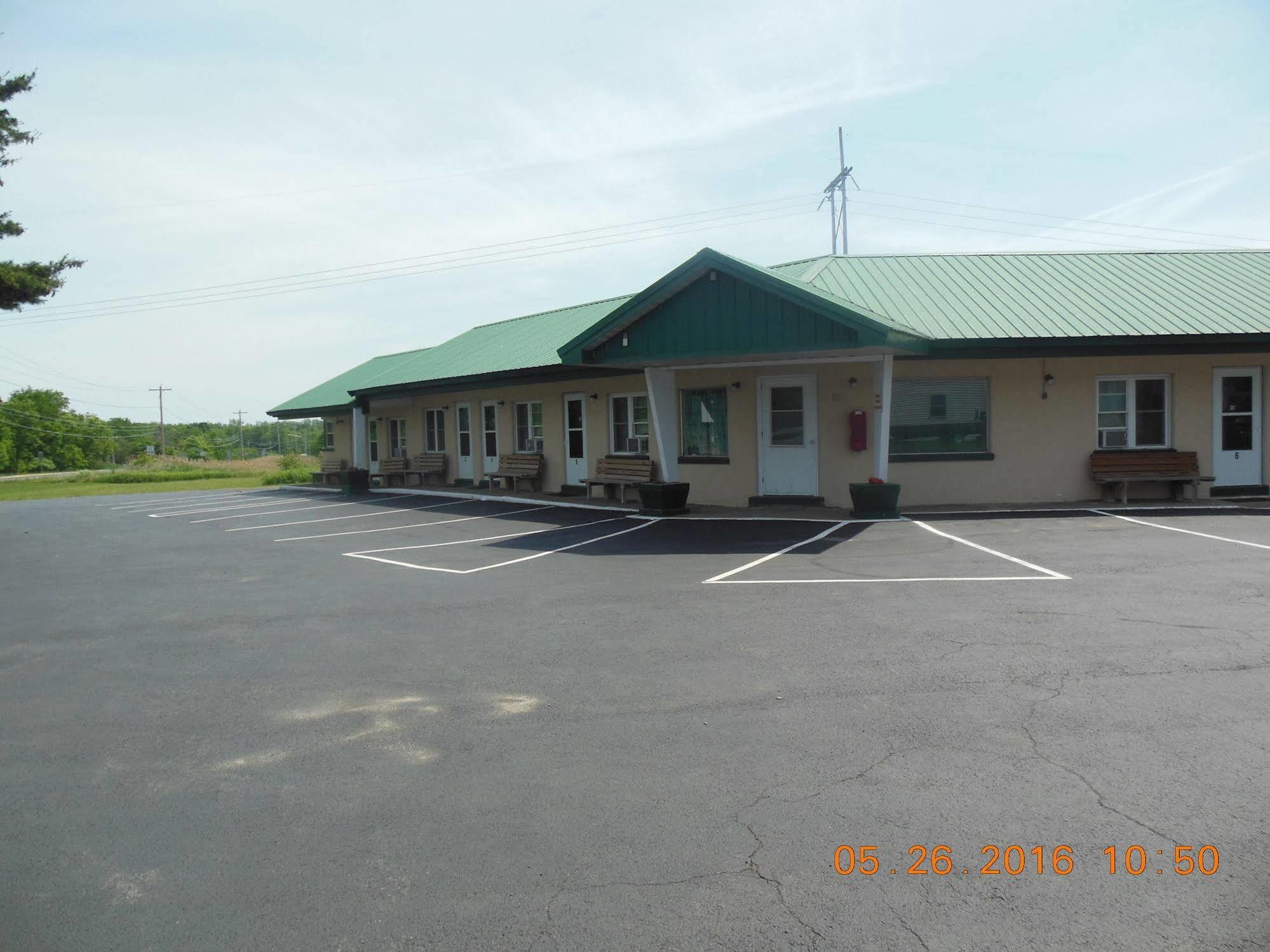 Evergreen Motel Oswego Exterior photo