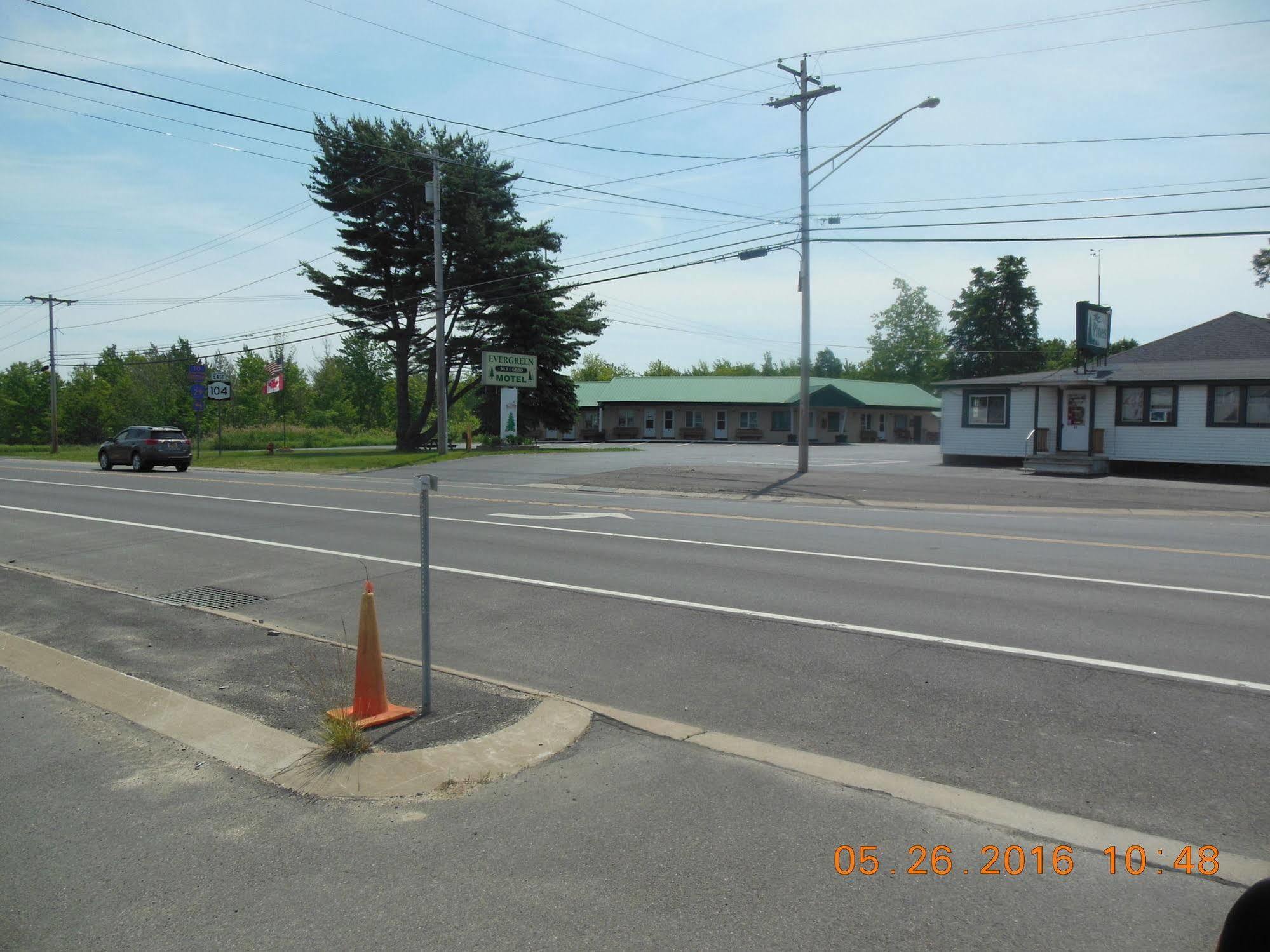 Evergreen Motel Oswego Exterior photo